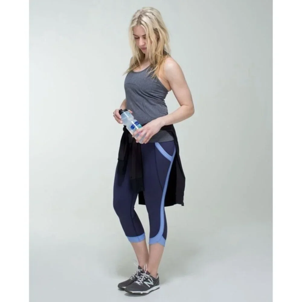 Lululemon Women's Leggings Size 4 Chase Me Crop II Cadet Blue Navy‎ Lullaby